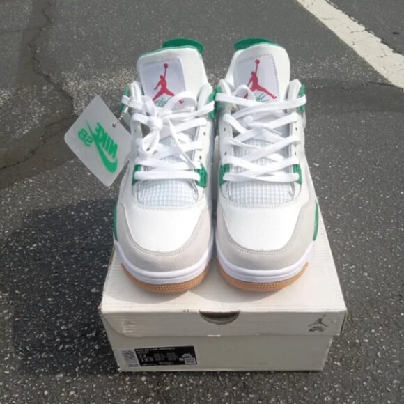 Air Jordan 4 SB Retro, 'Pine Green' - Picture 2 of 3